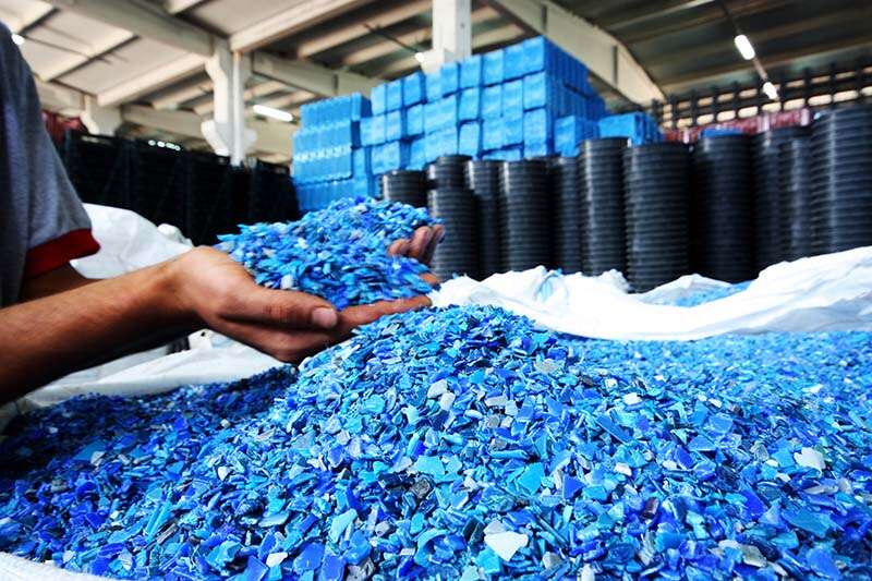XRF for process and quality control in plastics production and recycling